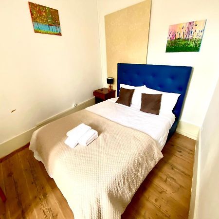 Nature Chiado 2- Cozy Little Double Room With Shared Bathroom Lisbona Esterno foto