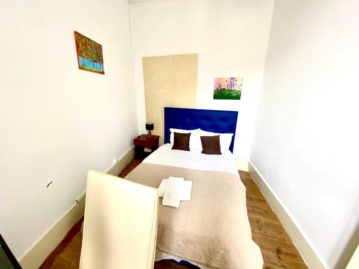 Nature Chiado 2- Cozy Little Double Room With Shared Bathroom Lisbona Esterno foto